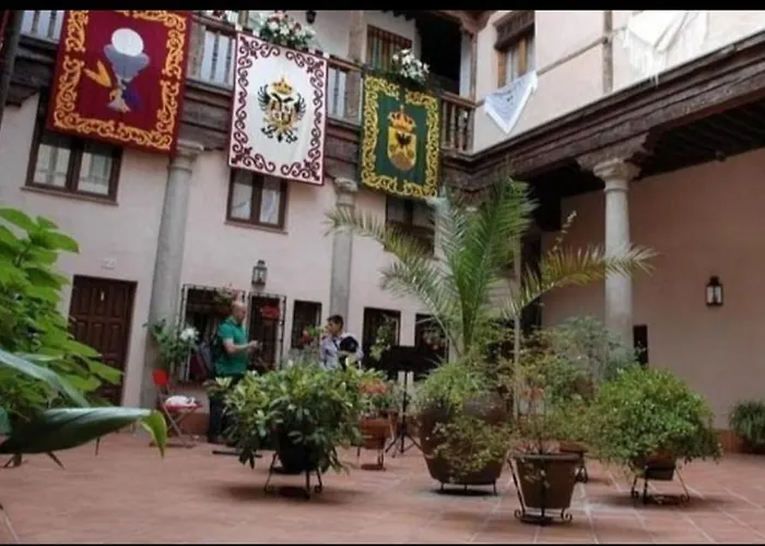 Del Antiguo Nuncio Apartmán *